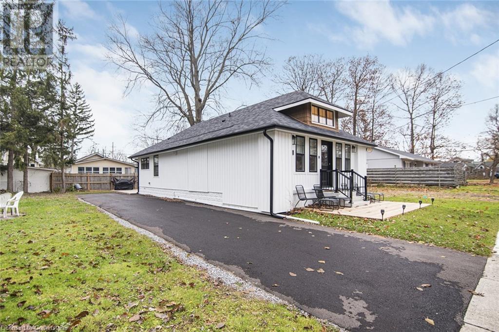 Property at 385 WESTWOOD Avenue image 5
