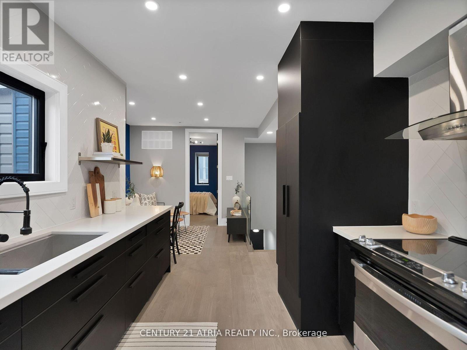 15 Rebecca Street, Toronto, Ontario  M6J 1K8 - Photo 8 - C12017232