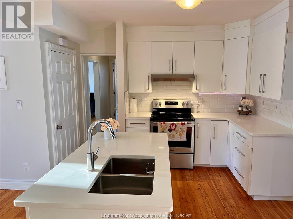 Property at 37 Nichols DRIVE image 4