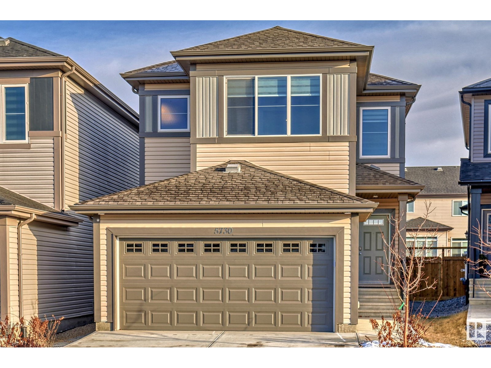 5730 Cautley Cr Sw, Edmonton, Alberta  T6W 4X9 - Photo 2 - E4425504