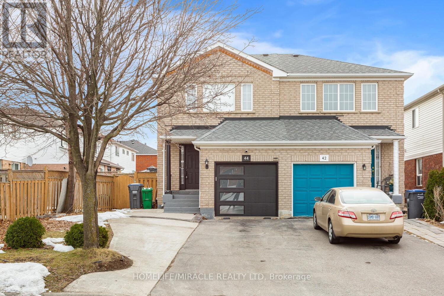 Property at 44 NEEDLEWOOD LANE image 1