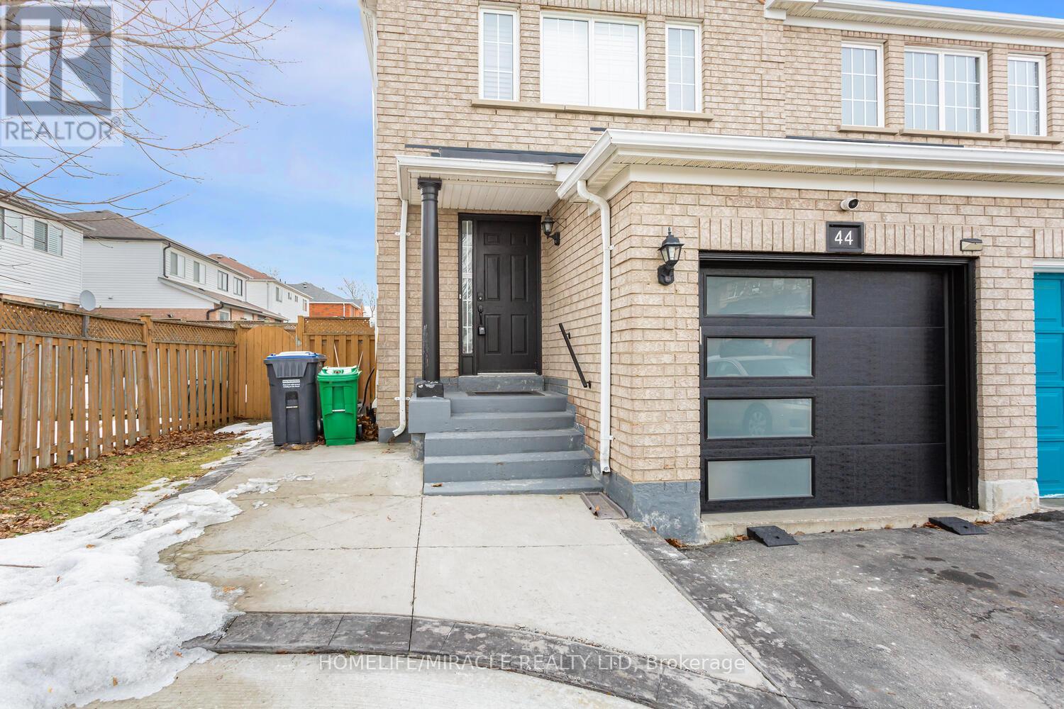 Property at 44 NEEDLEWOOD LANE image 2
