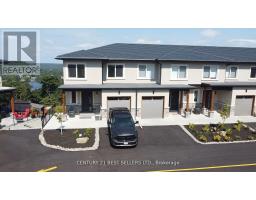 2-15 HORIZON LANE, Huntsville, Ontario