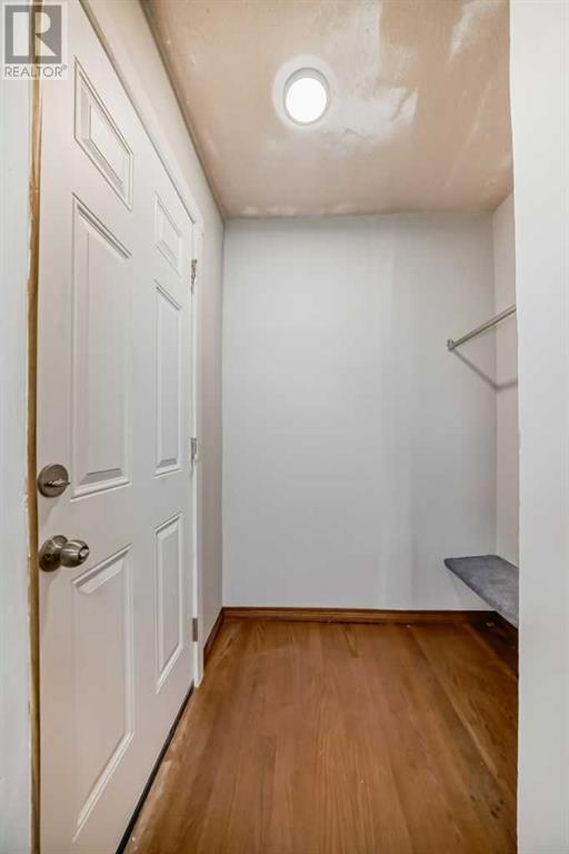 Property at 1526 34 Avenue SW image 4