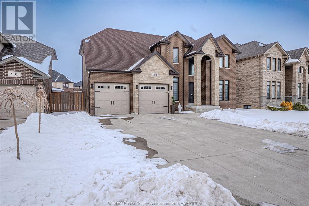 Property at 889 LAKEWOOD image 3