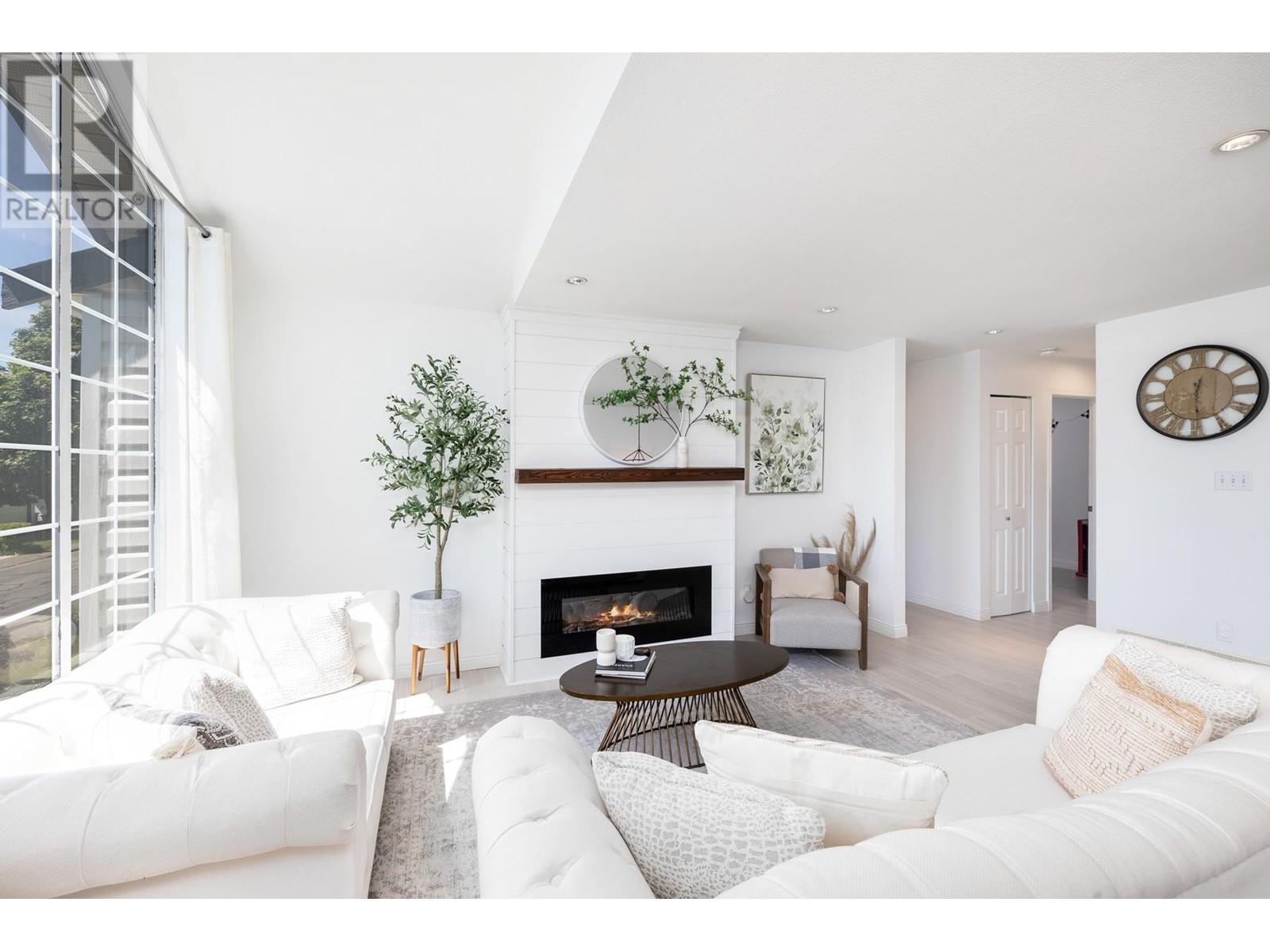 22111 Garratt Drive, Richmond, British Columbia  V6V 2P4 - Photo 6 - R2977439