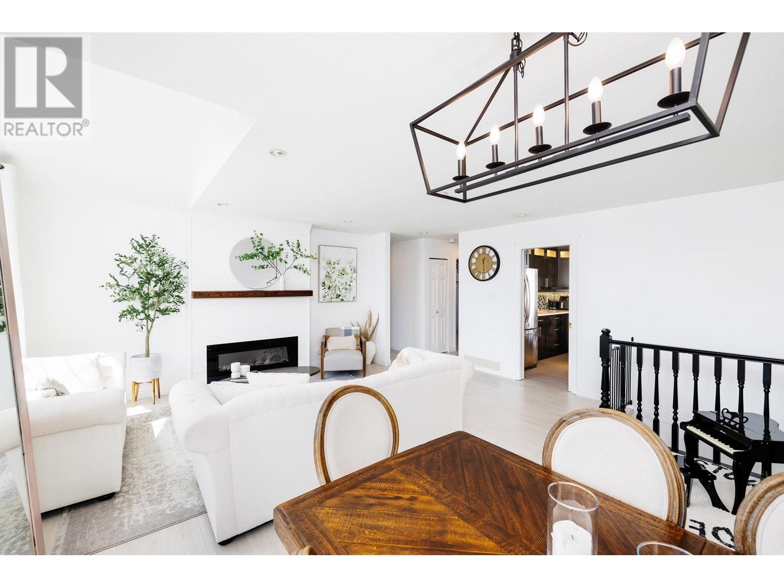 22111 Garratt Drive, Richmond, British Columbia  V6V 2P4 - Photo 9 - R2977439