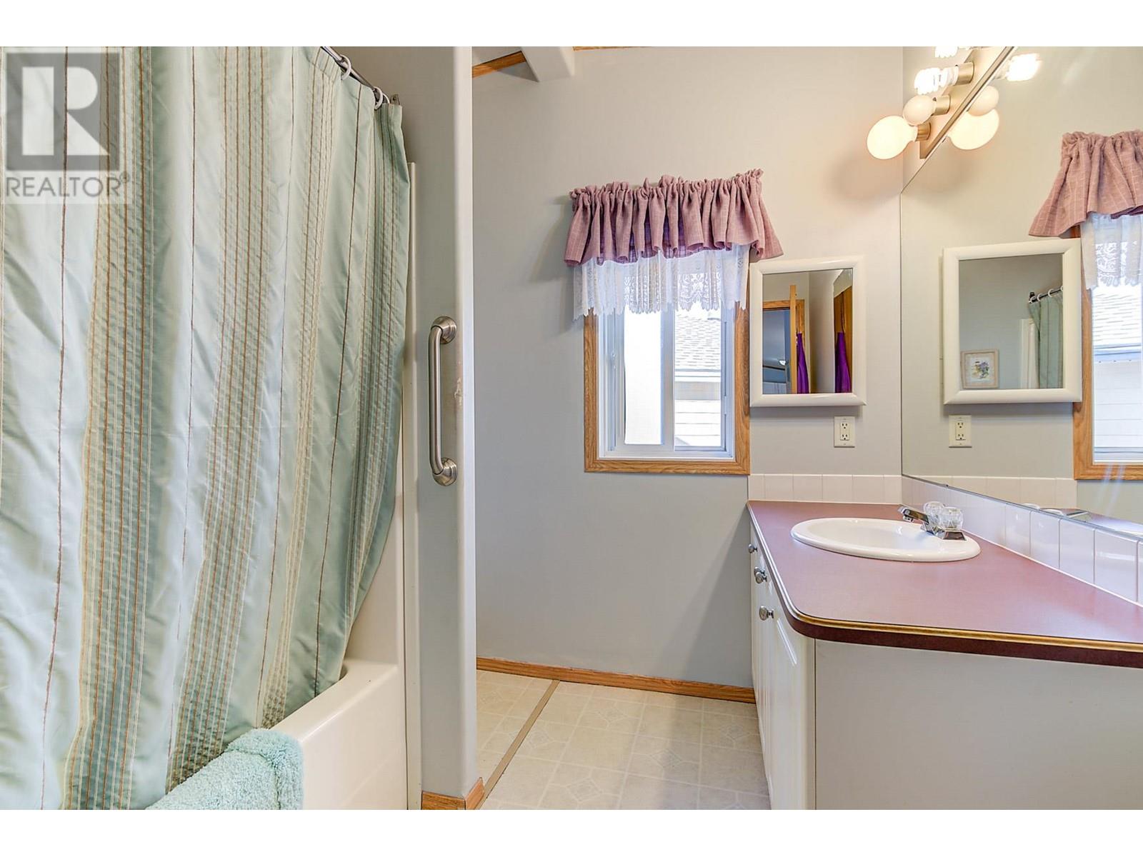 1525 Westside Road Unit# 91, Kelowna, British Columbia  V1Z 3Y3 - Photo 18 - 10336347