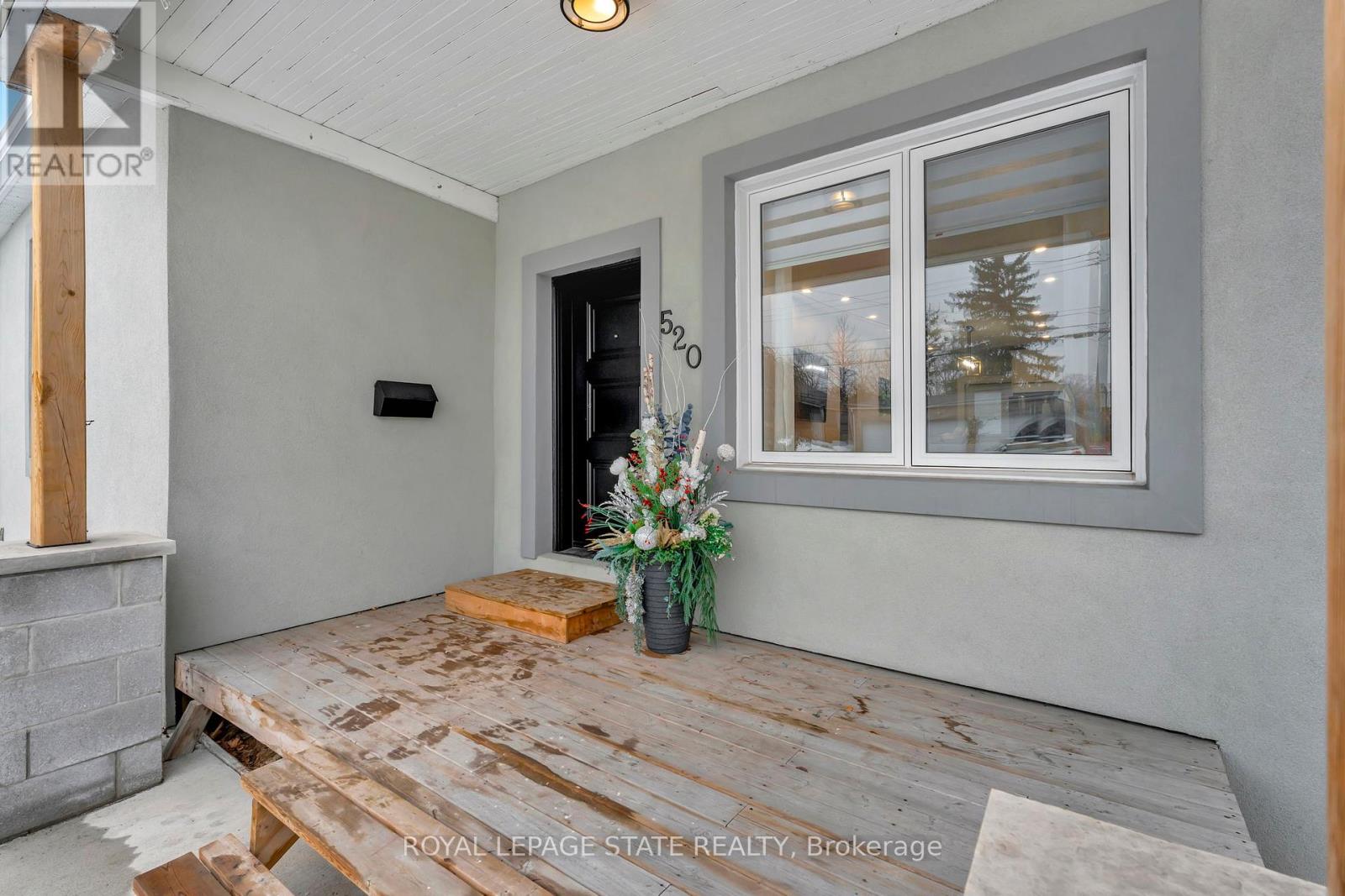 Property at 520 COCHRANE ROAD image 4