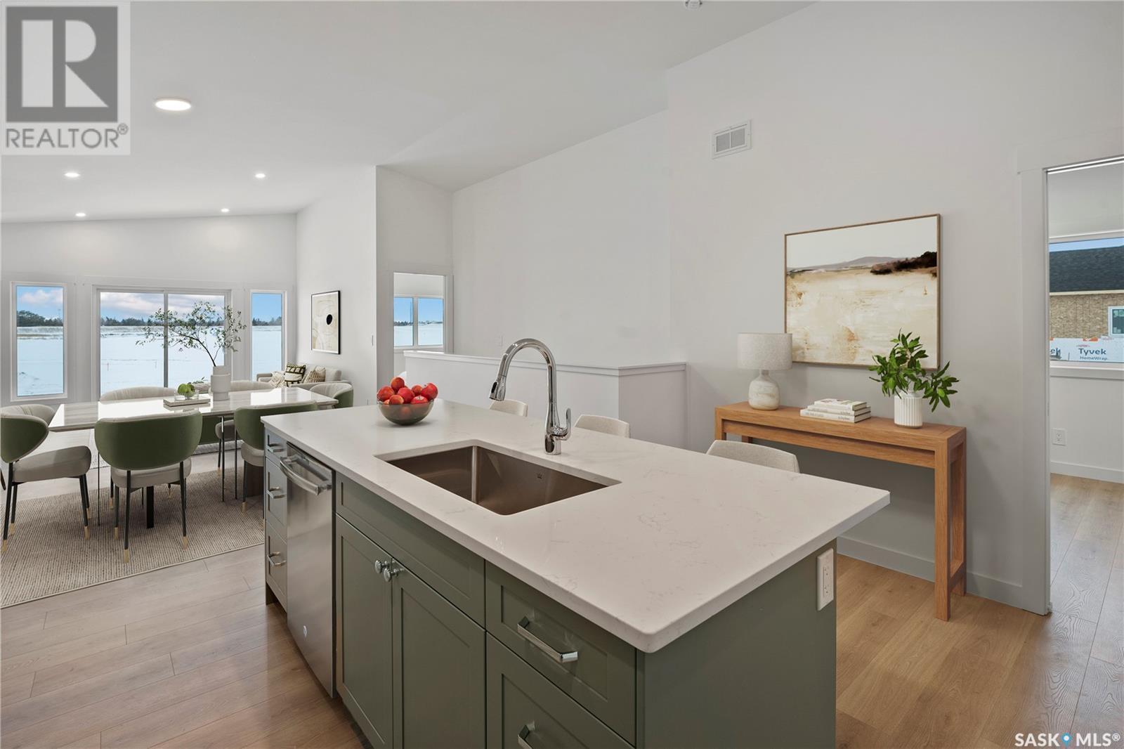 Property at 543 Doran CRESCENT image 3