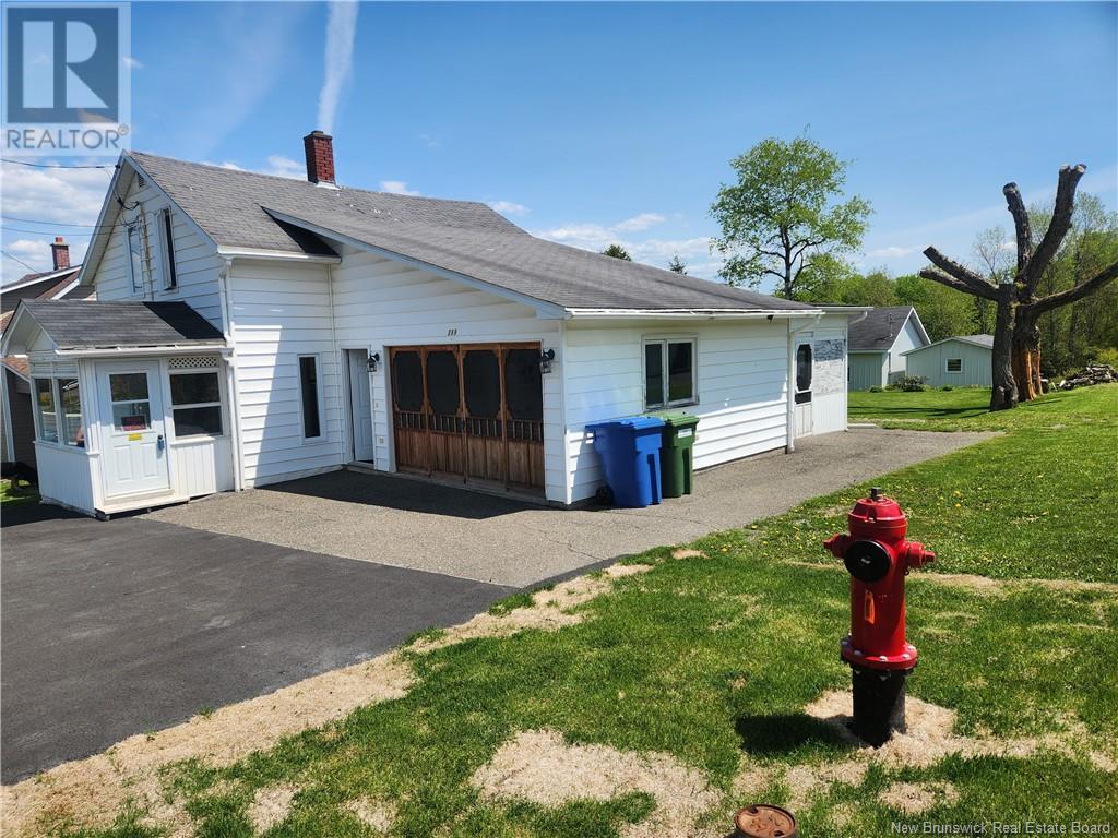 289 Portage Road, Grand-Sault/grand Falls, New Brunswick  E3Z 1M1 - Photo 2 - NB113964