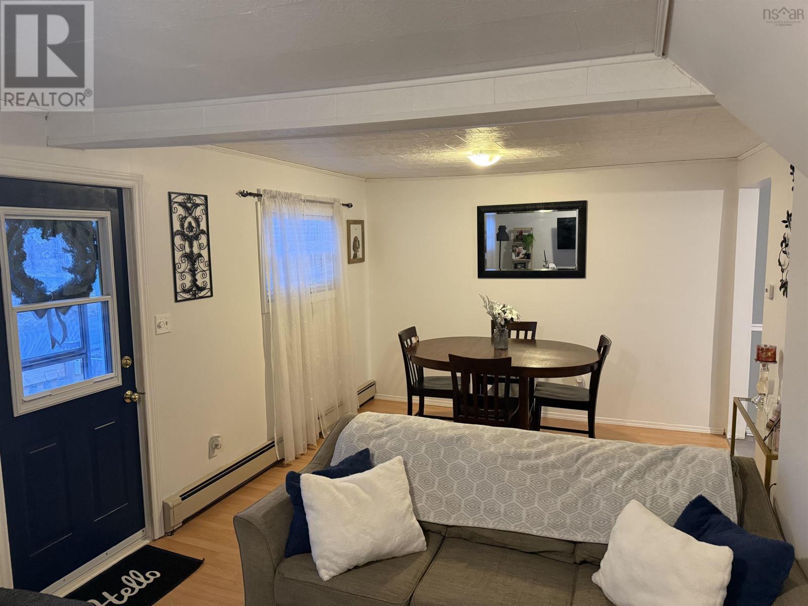 414 Cockburn Street, New Waterford, Nova Scotia  B1H 4J7 - Photo 6 - 202504822