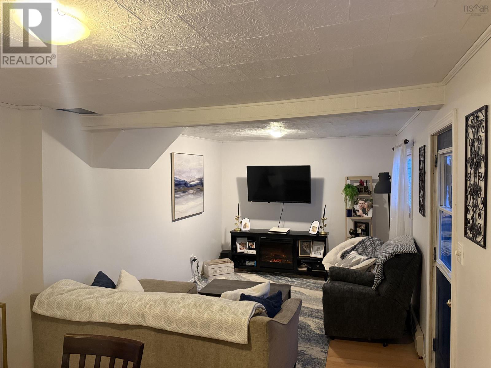 414 Cockburn Street, New Waterford, Nova Scotia  B1H 4J7 - Photo 8 - 202504822