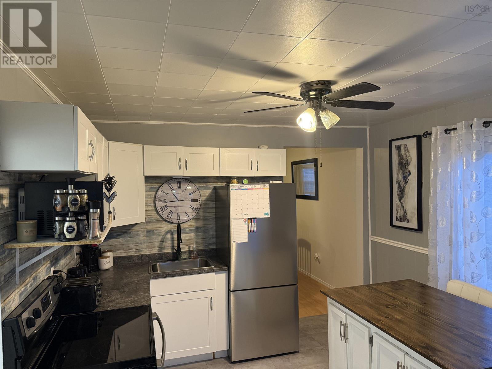 414 Cockburn Street, New Waterford, Nova Scotia  B1H 4J7 - Photo 9 - 202504822