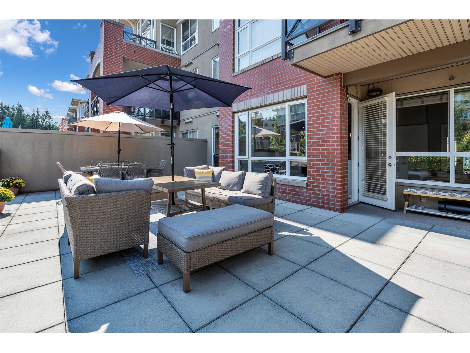 223 2970 King George Boulevard, Surrey, British Columbia  V4P 0E6 - Photo 4 - R2977602