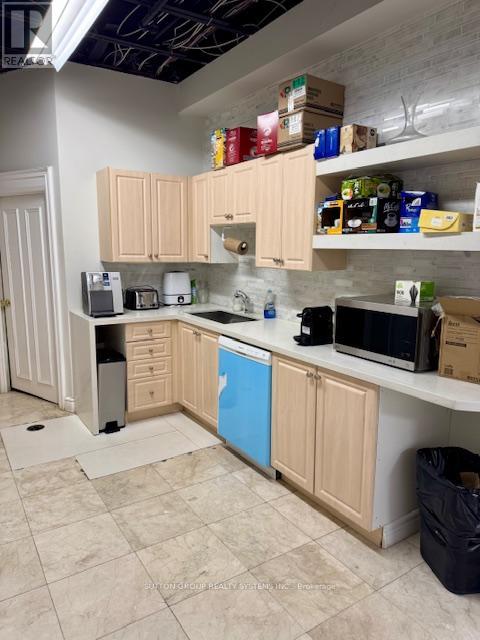 157 Toryork Drive, Toronto, Ontario  M9L 1X9 - Photo 40 - W11985396