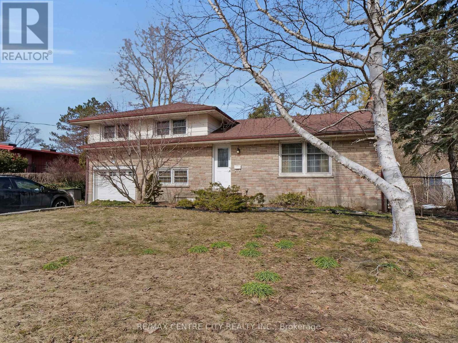 345 Sarnia Road