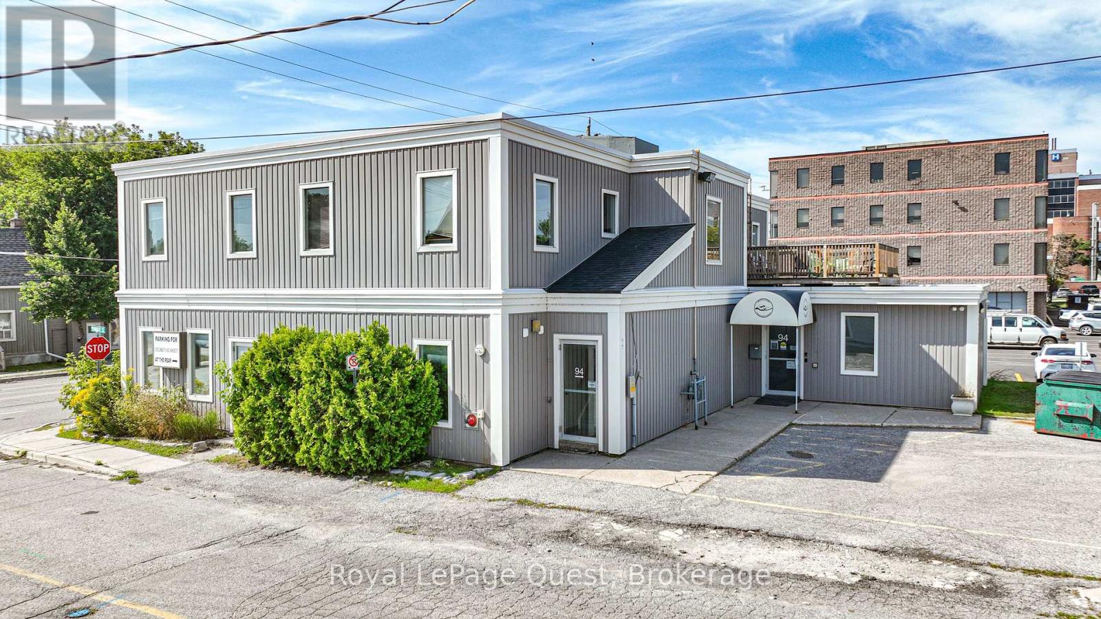 94 Colborne Street W, Orillia, Ontario  L3V 2Y9 - Photo 1 - S12017771