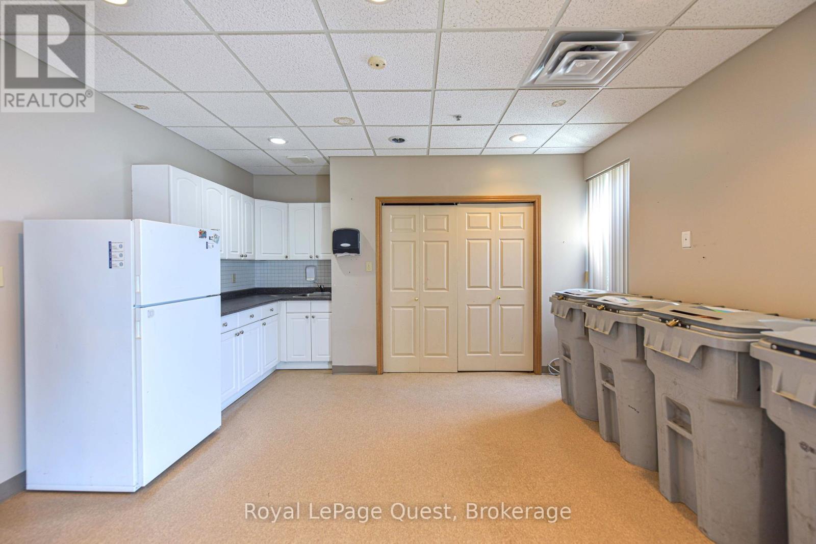 94 Colborne Street W, Orillia, Ontario  L3V 2Y9 - Photo 17 - S12017771