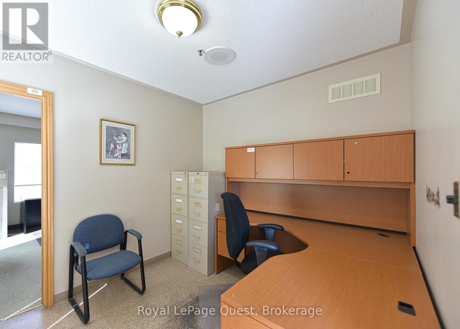 94 Colborne Street W, Orillia, Ontario  L3V 2Y9 - Photo 22 - S12017771