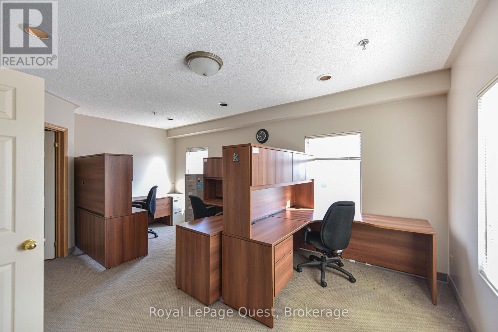 94 Colborne Street W, Orillia, Ontario  L3V 2Y9 - Photo 7 - S12017771
