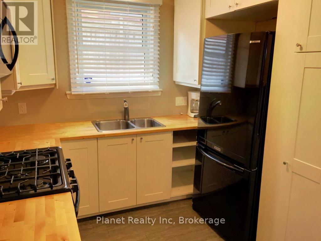 A - 70 Yorkshire Street N, Guelph, Ontario  N1H 5B2 - Photo 4 - X12017803