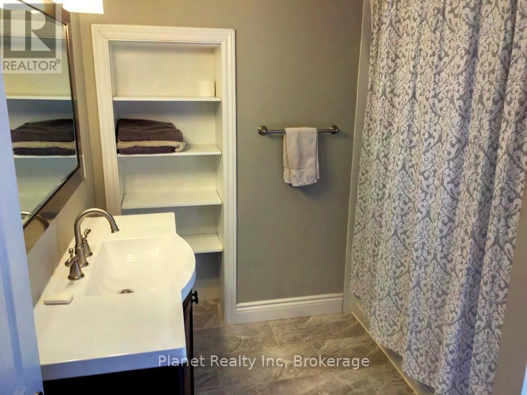 A - 70 Yorkshire Street N, Guelph, Ontario  N1H 5B2 - Photo 7 - X12017803