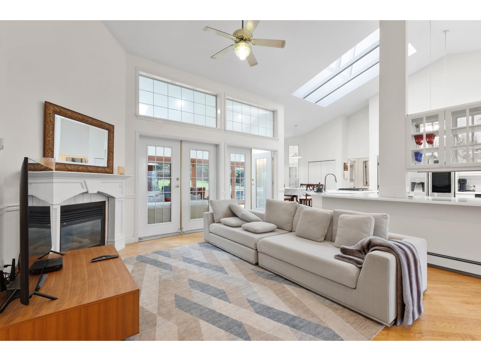 15186 73b Avenue, Surrey, British Columbia  V3S 8B7 - Photo 5 - R2972393