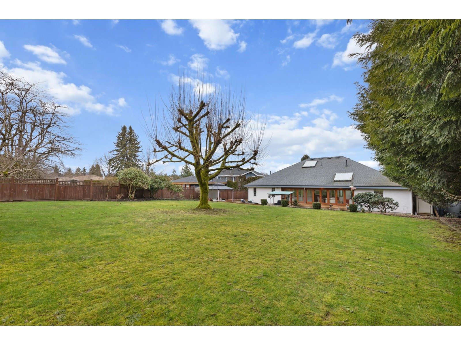 15186 73b Avenue, Surrey, British Columbia  V3S 8B7 - Photo 37 - R2972393