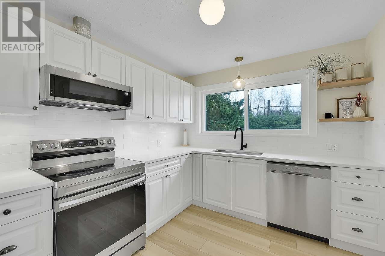 1206 Como Lake Avenue, Coquitlam, British Columbia  V3J 3N8 - Photo 11 - R2977216