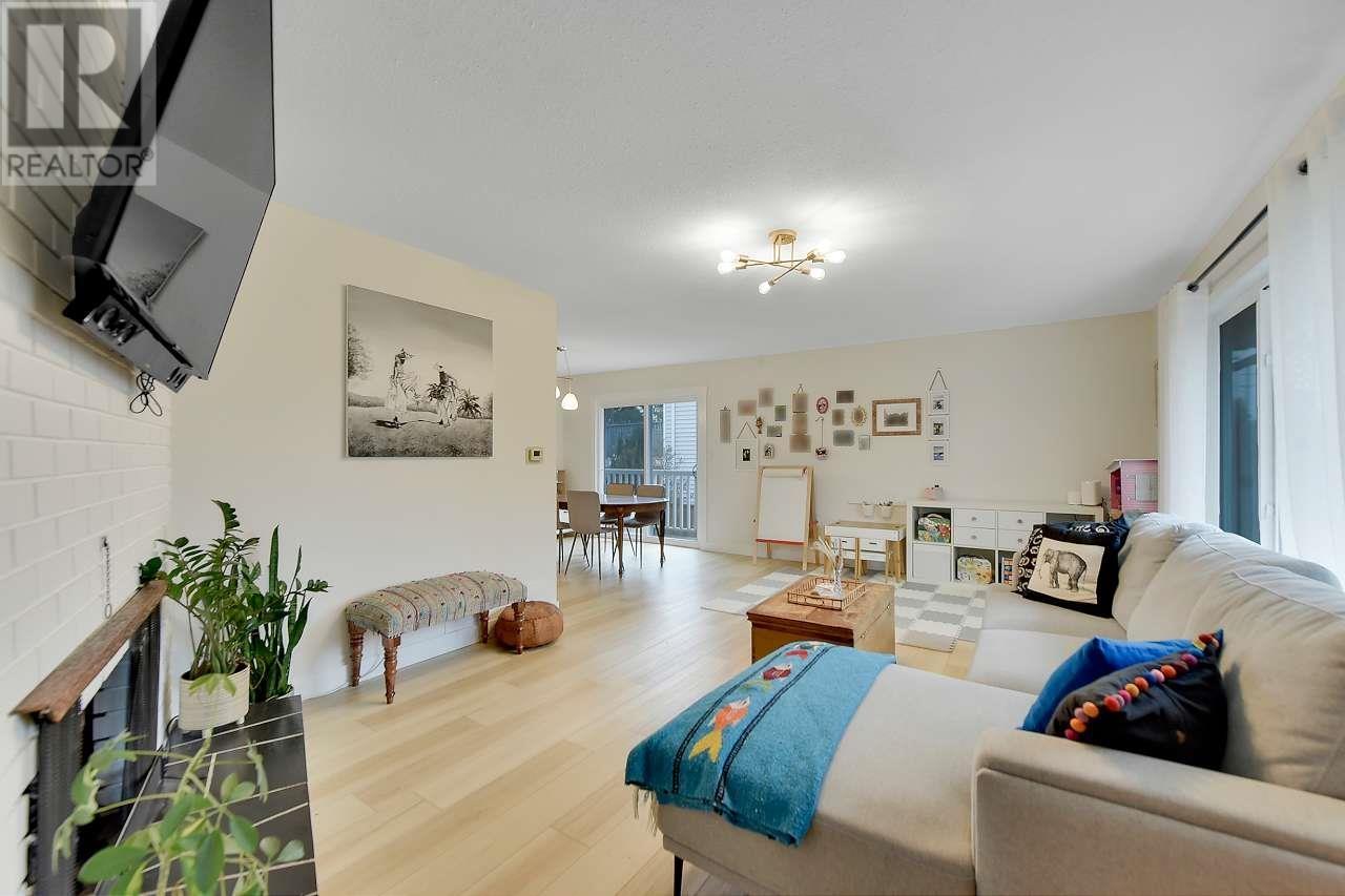 1206 Como Lake Avenue, Coquitlam, British Columbia  V3J 3N8 - Photo 5 - R2977216