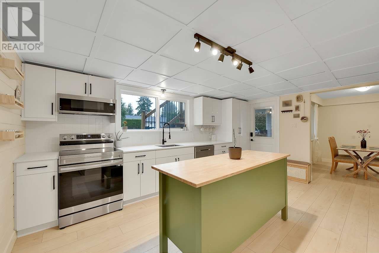 1206 Como Lake Avenue, Coquitlam, British Columbia  V3J 3N8 - Photo 22 - R2977216