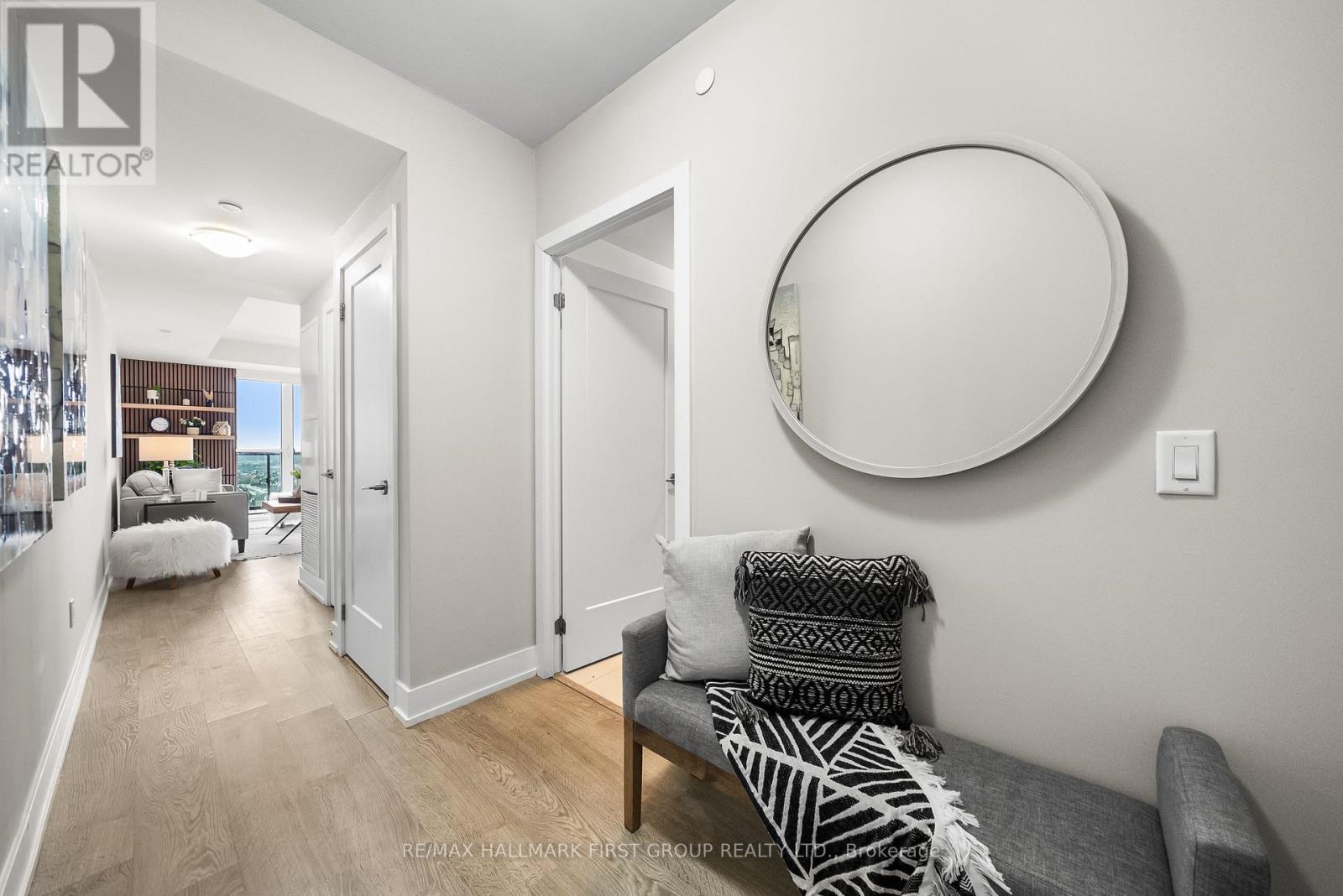 Property at 1220 - 2550 SIMCOE STREET N image 4