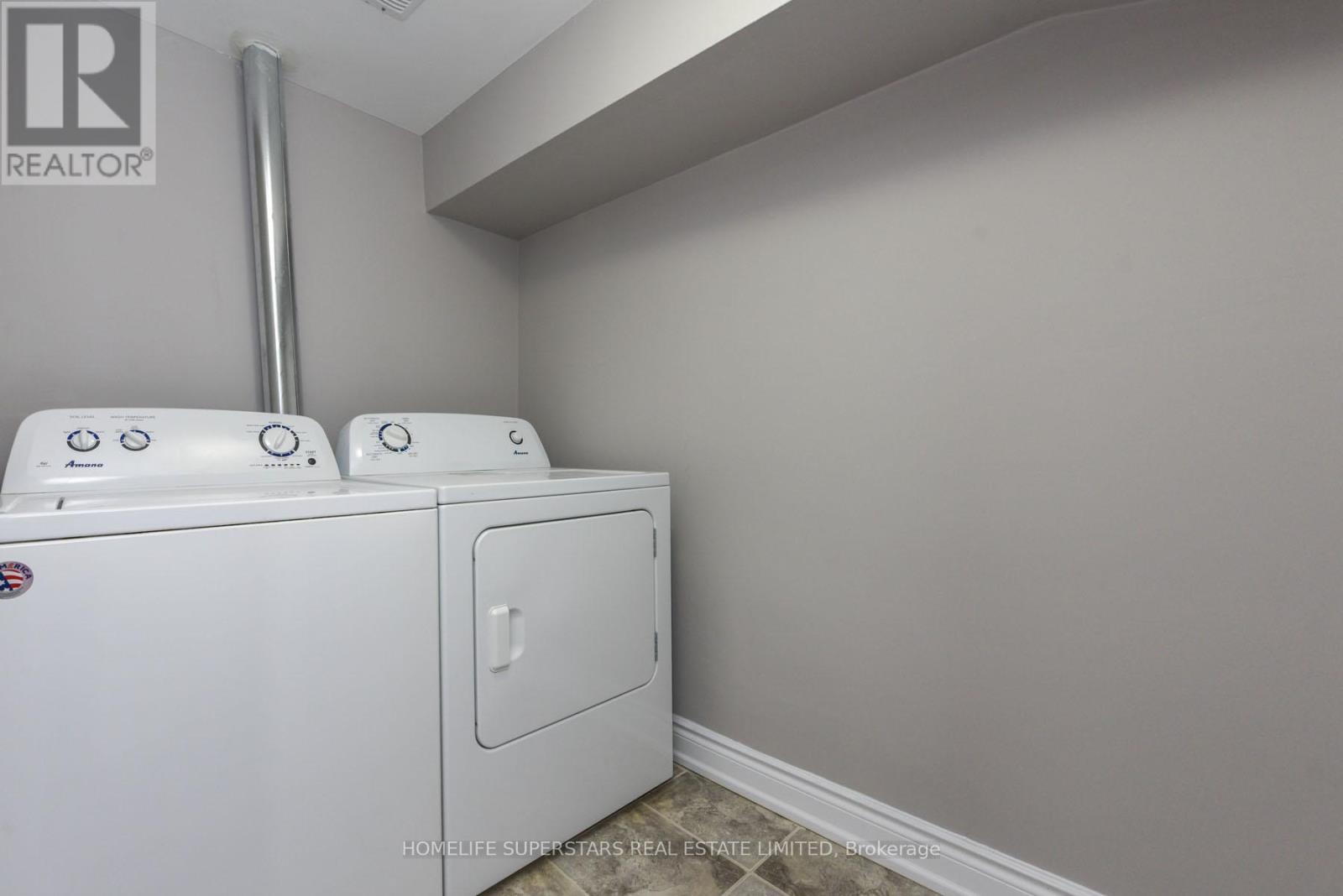 76 Flowertown Avenue, Brampton (Northwood Park), Ontario  L6X 2K7 - Photo 38 - W12017763