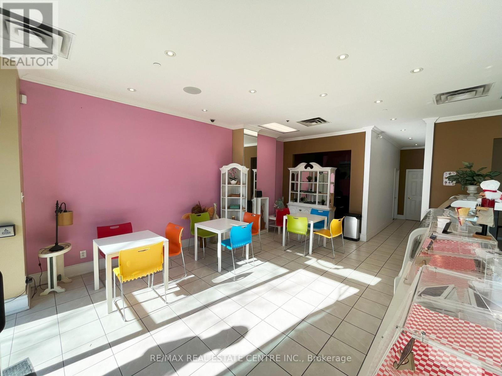 9-10 - 1455 Lakeshore Road, Burlington, Ontario  L7S 2J1 - Photo 14 - W12017891