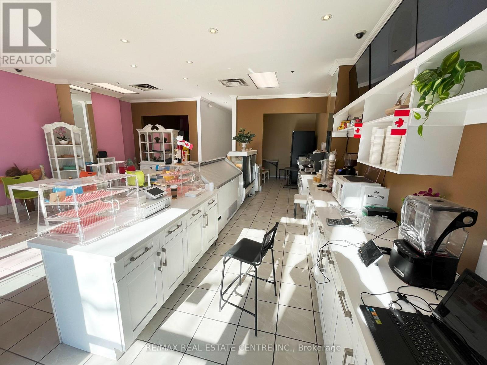 9-10 - 1455 Lakeshore Road, Burlington, Ontario  L7S 2J1 - Photo 9 - W12017891