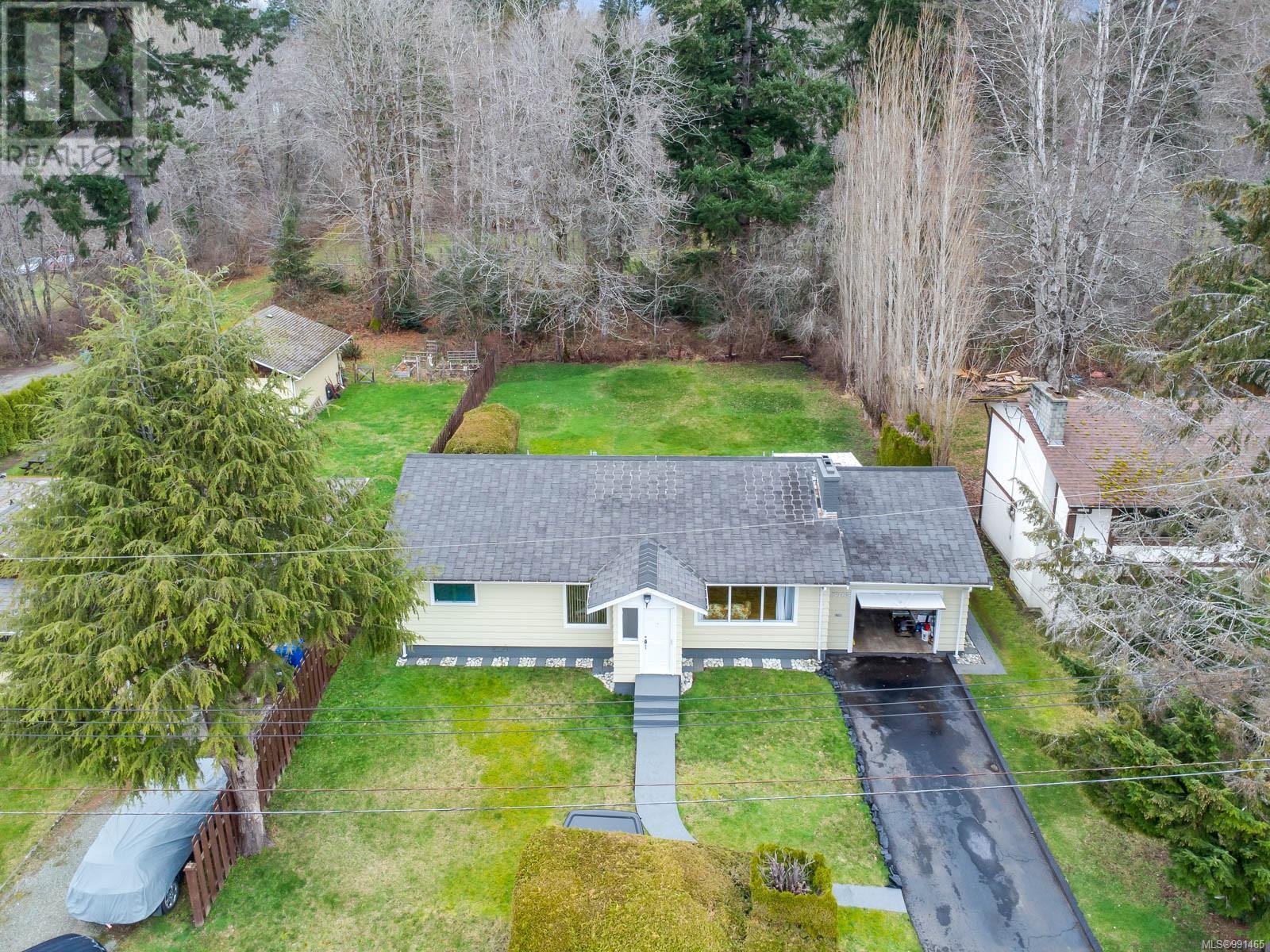 Property at 5785 Watson Rd image 2