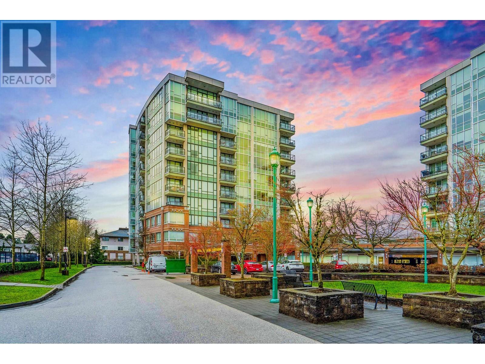 703 12079 Harris Road, Pitt Meadows, British Columbia  V3Y 0C7 - Photo 1 - R2977581