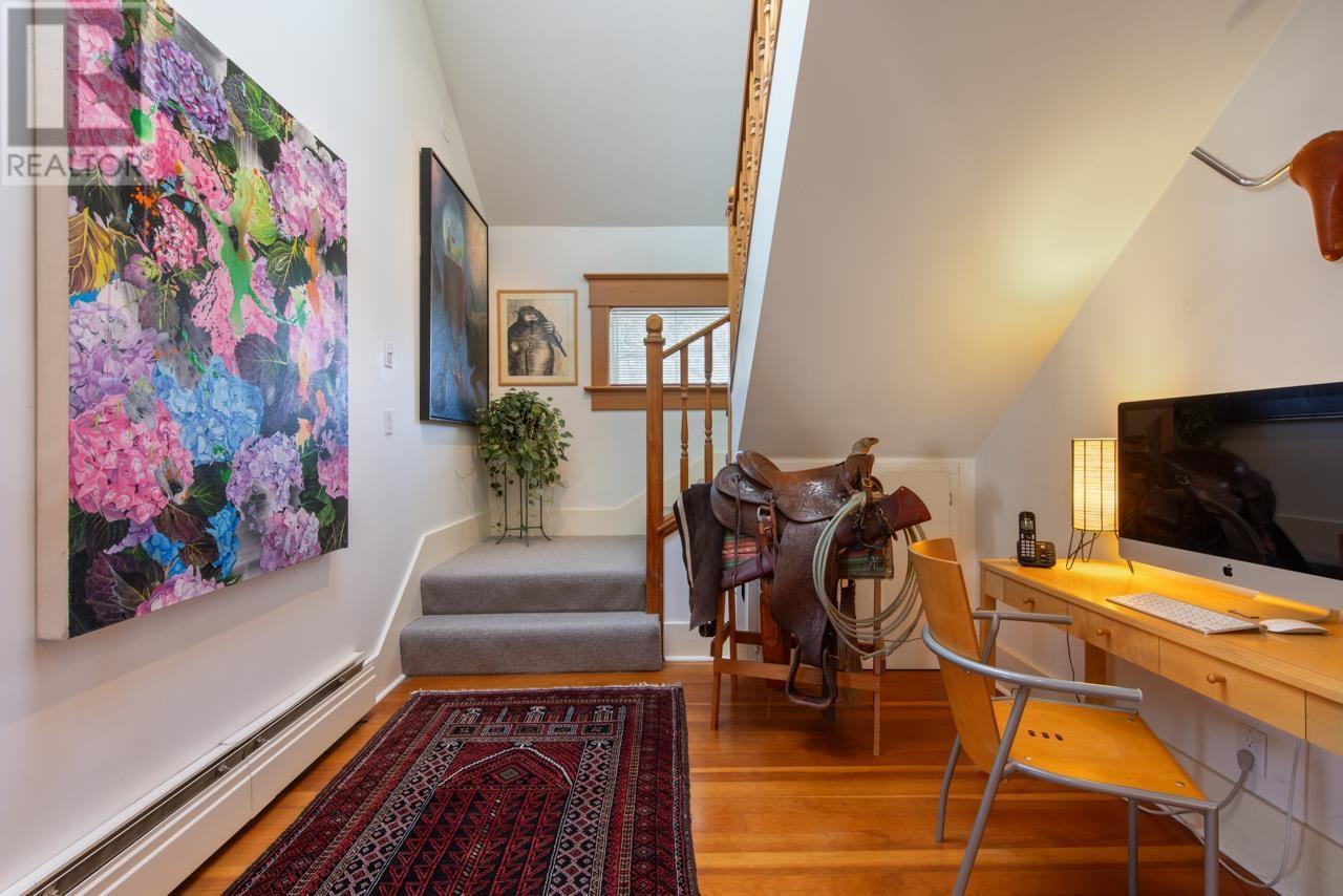 Listing Picture 16 of 32 : 396 E 47TH AVENUE, Vancouver / 溫哥華 - 魯藝地產 Yvonne Lu Group - MLS Medallion Club Member