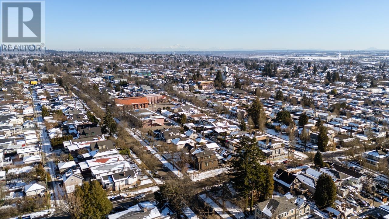 Listing Picture 29 of 32 : 396 E 47TH AVENUE, Vancouver / 溫哥華 - 魯藝地產 Yvonne Lu Group - MLS Medallion Club Member