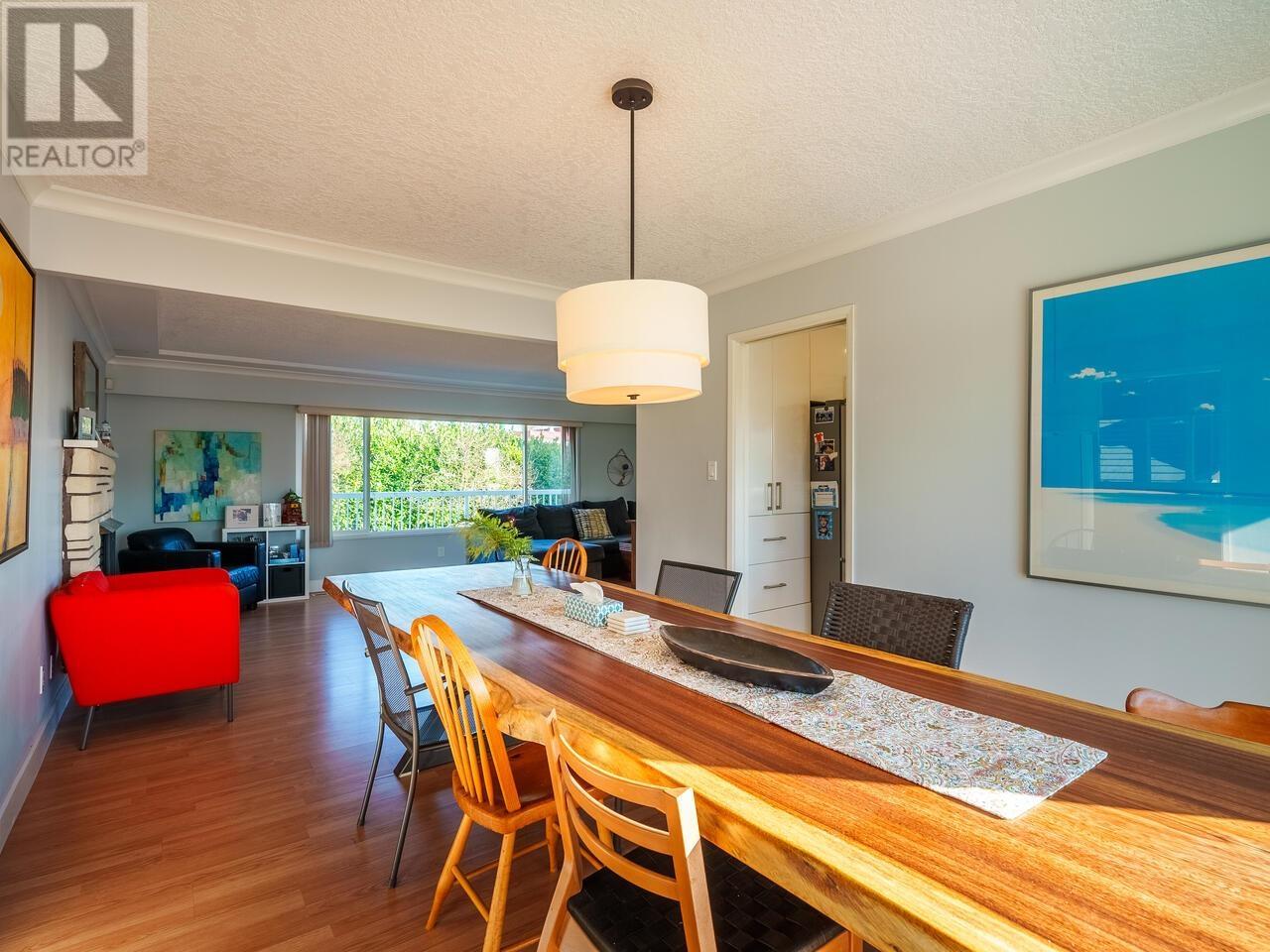2171 Sperling Avenue, Burnaby, British Columbia  V5B 4K6 - Photo 10 - R2977608