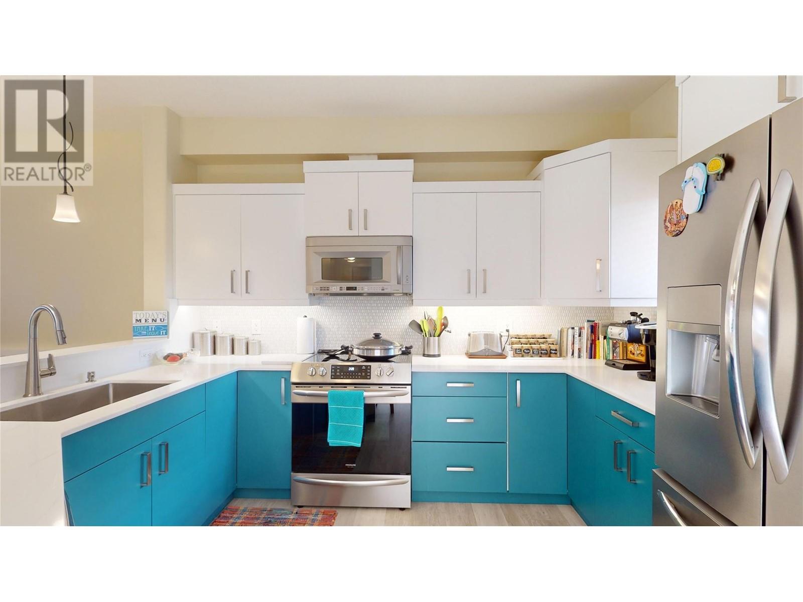 Peachland Apartment for sale:  2 bedroom 1,306 sq.ft. (Listed 2025-03-18)