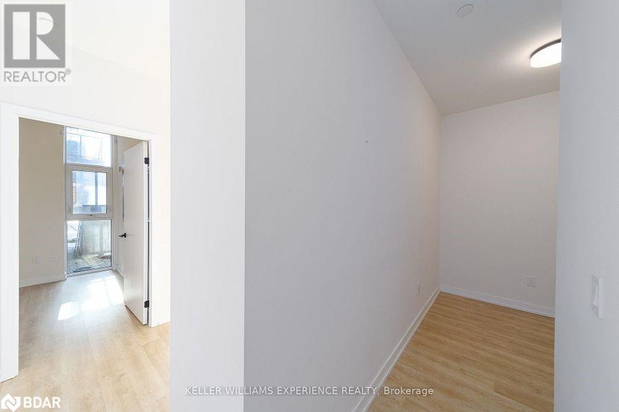 2300 St Clair Avenue West Unit# 118, Toronto, Ontario  M6N 0B3 - Photo 6 - 40706160