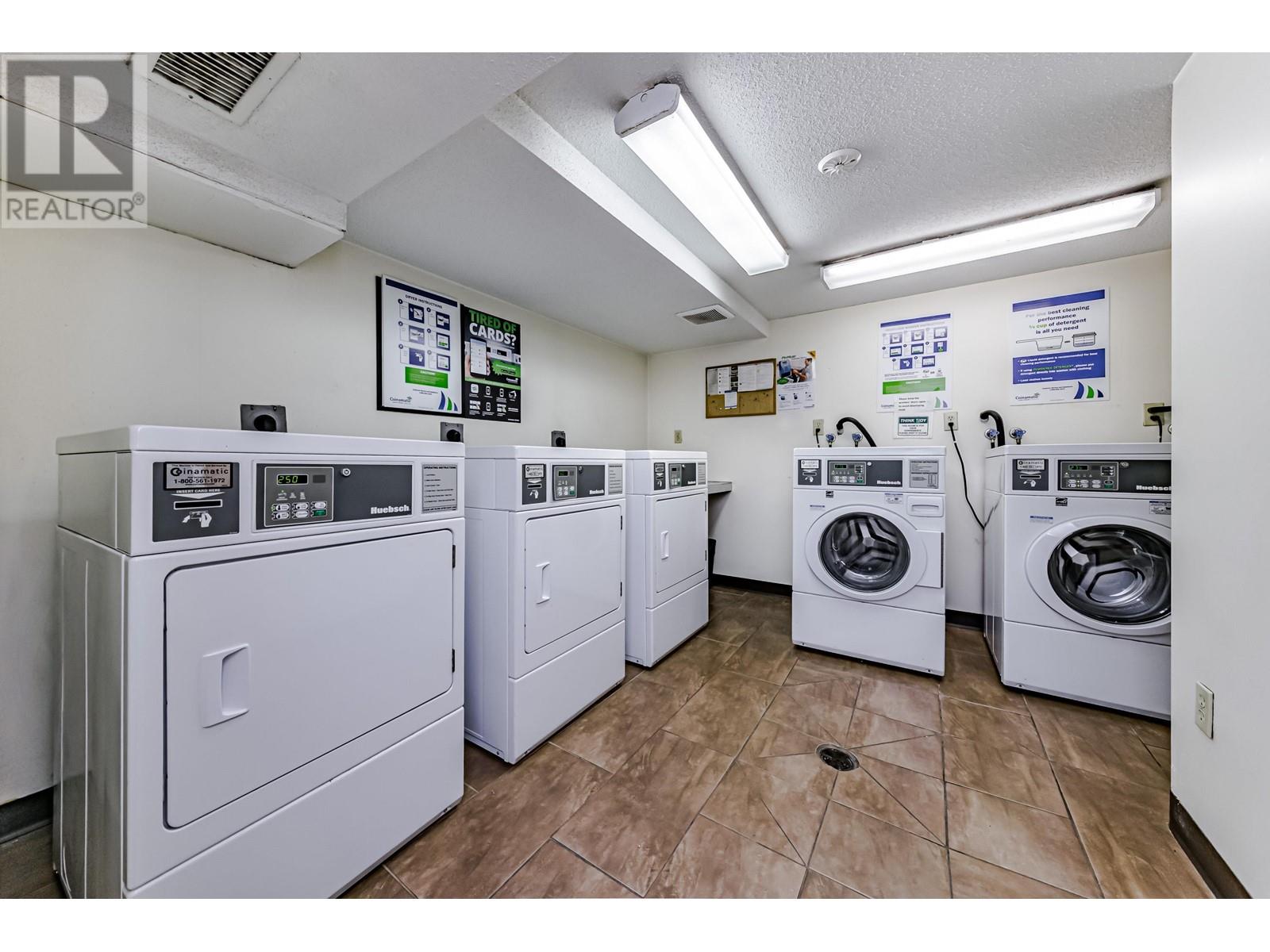 Listing Picture 30 of 38 : 323 7431 BLUNDELL ROAD, Richmond / 烈治文 - 魯藝地產 Yvonne Lu Group - MLS Medallion Club Member