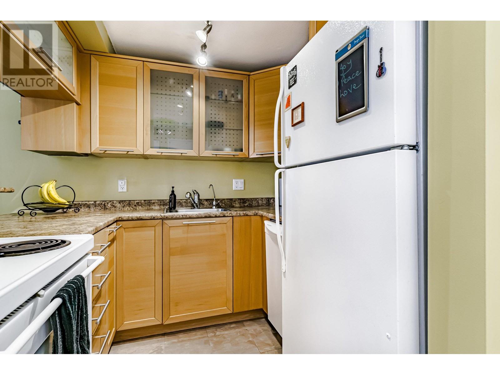 Listing Picture 18 of 38 : 323 7431 BLUNDELL ROAD, Richmond / 烈治文 - 魯藝地產 Yvonne Lu Group - MLS Medallion Club Member