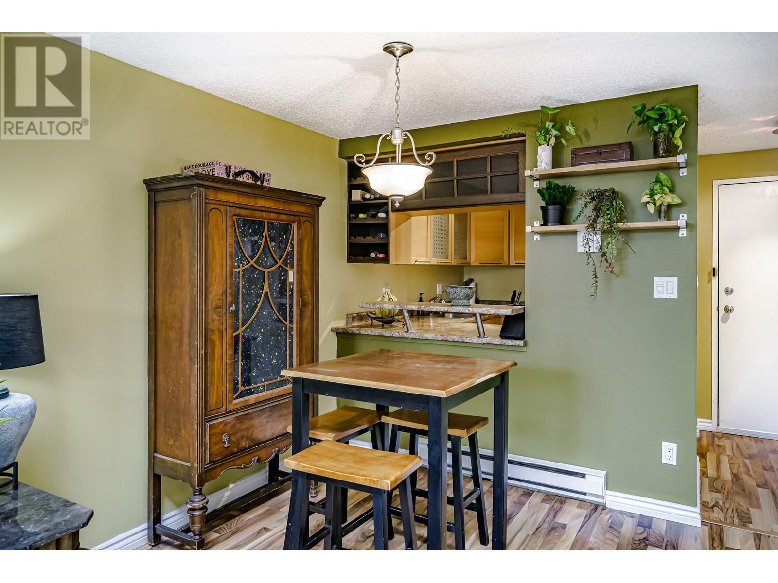 Listing Picture 15 of 38 : 323 7431 BLUNDELL ROAD, Richmond / 烈治文 - 魯藝地產 Yvonne Lu Group - MLS Medallion Club Member