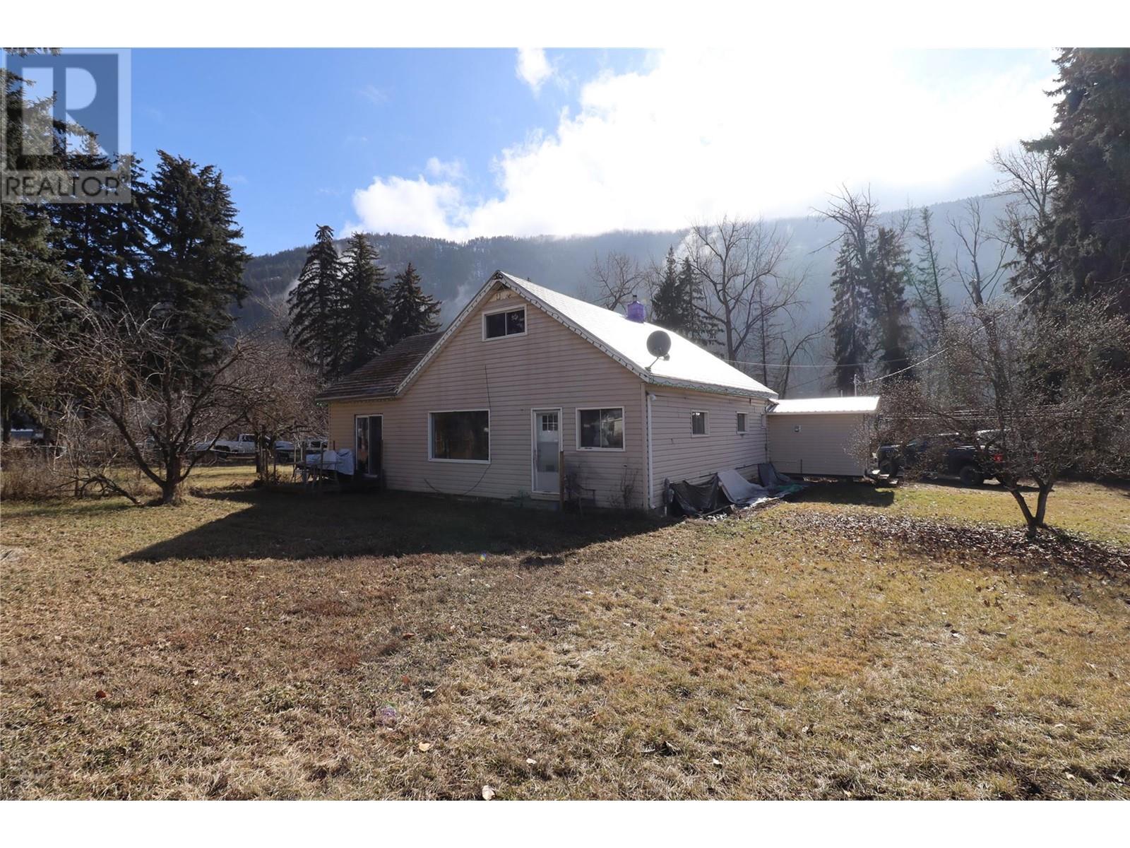 Property at 390 SOUTH NURSERY Road image 1