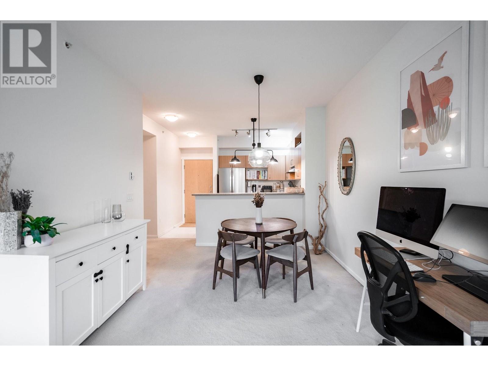 427 801 Klahanie Drive, Port Moody, British Columbia  V3H 5K4 - Photo 10 - R2975670