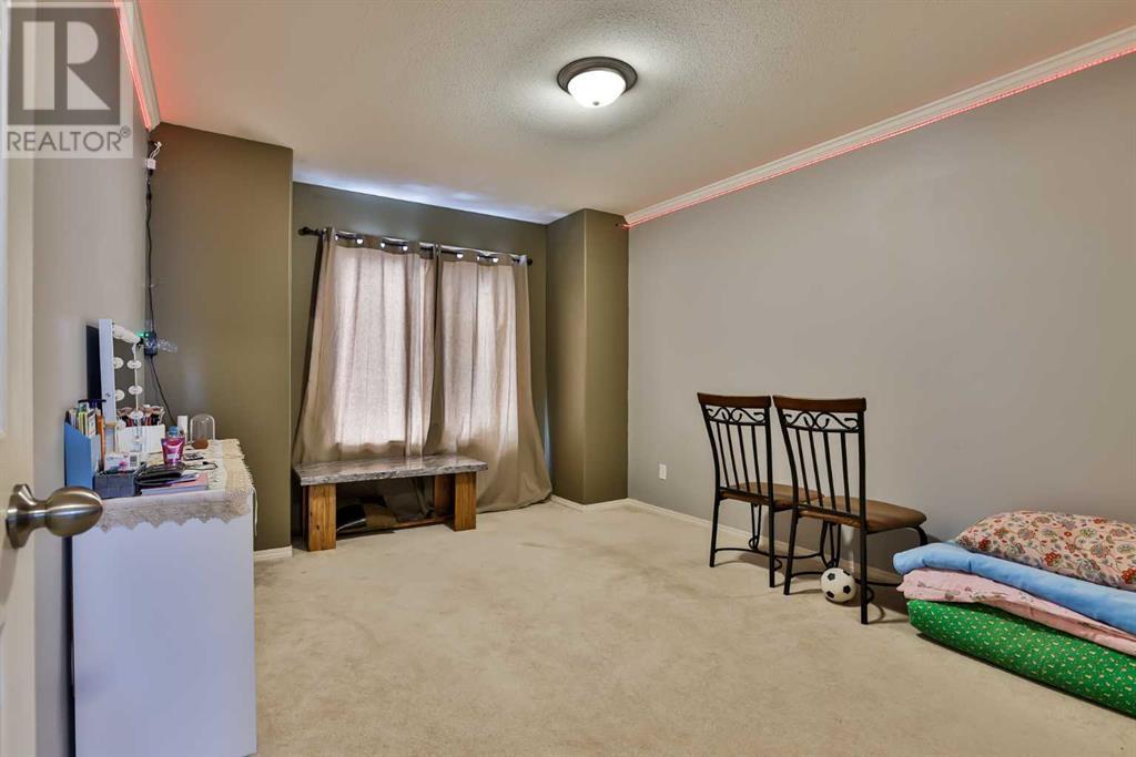 17 Aberdeen Road W, Lethbridge, Alberta  T1J 4Z1 - Photo 6 - A2199686
