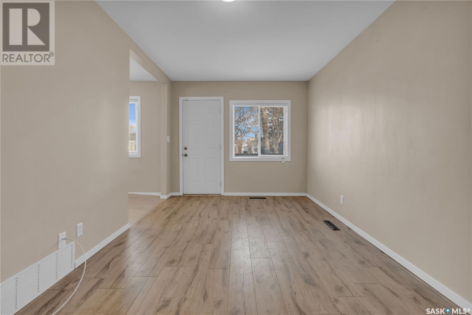 Property at 760 Rae STREET image 3